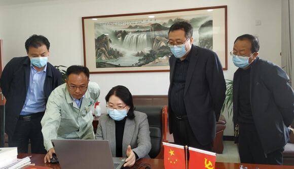 杨孟珠深入企业检查疫情防控和安全生产工作