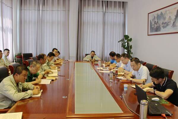 华浩轩公司持续扎实推进“不忘初心、牢记使命”主题教育