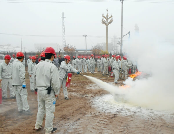 华浩轩司组织开展“11.9”消防安全宣传日灭火演练活动