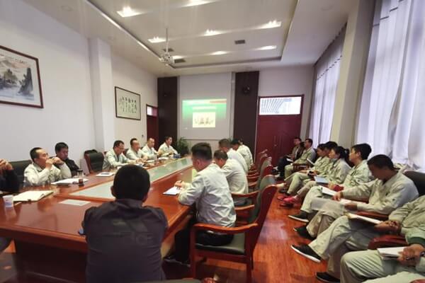 华浩轩公司召开四季度安委会工作部署专题会议